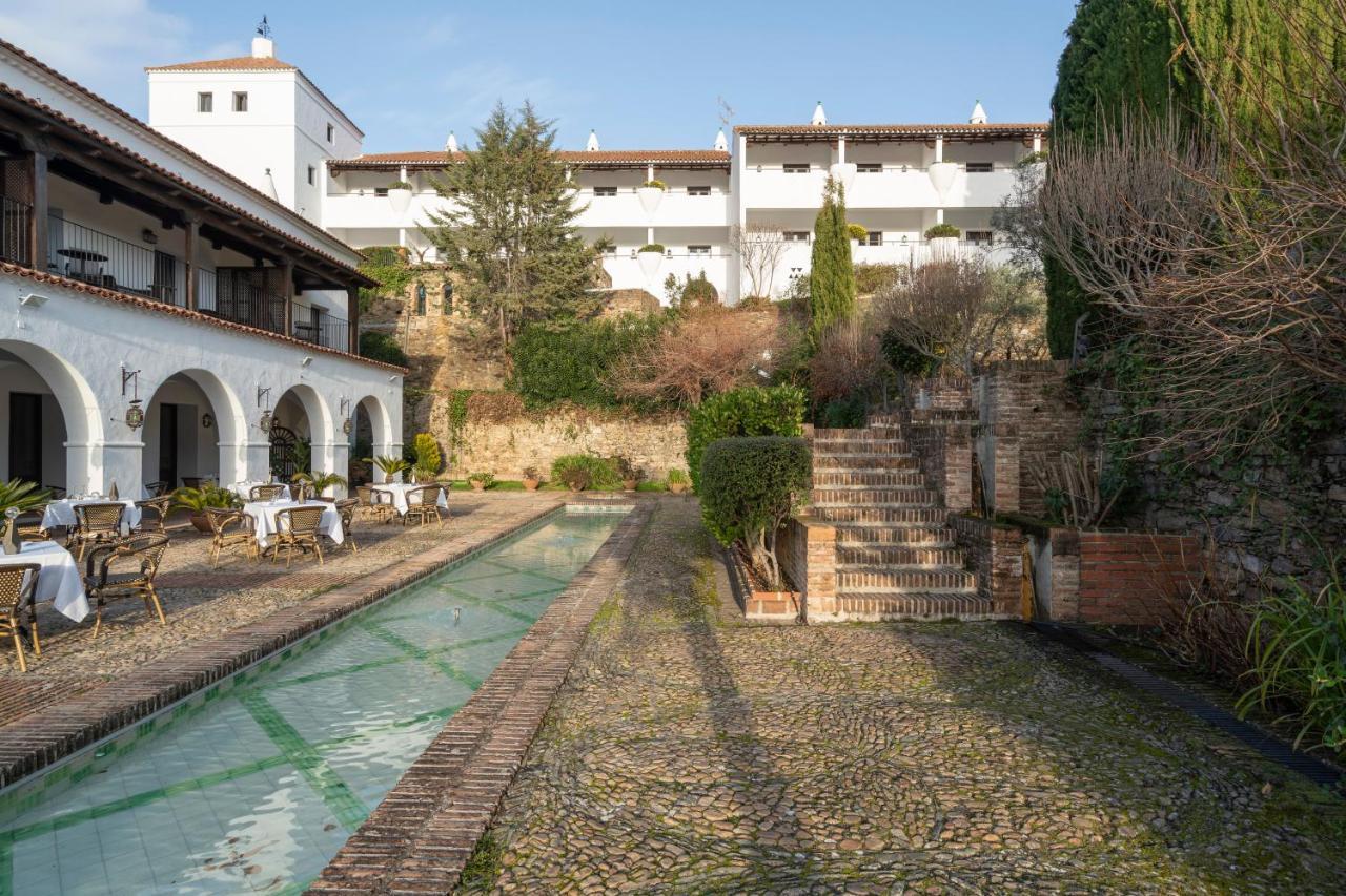 Parador De Guadalupe Guadalupe  Kültér fotó