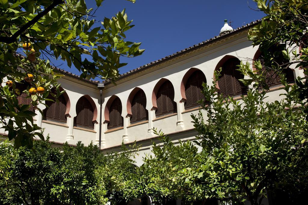 Parador De Guadalupe Guadalupe  Kültér fotó